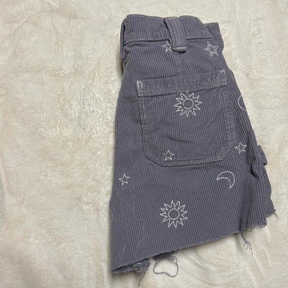 Selling These Pacsun shorts - Picture 2 of 4